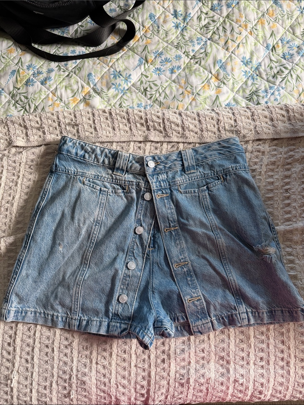 We The Free Light Blue Button-Front Denim Skort